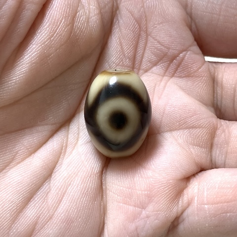 Three Eyed Dalo Dzi Bead